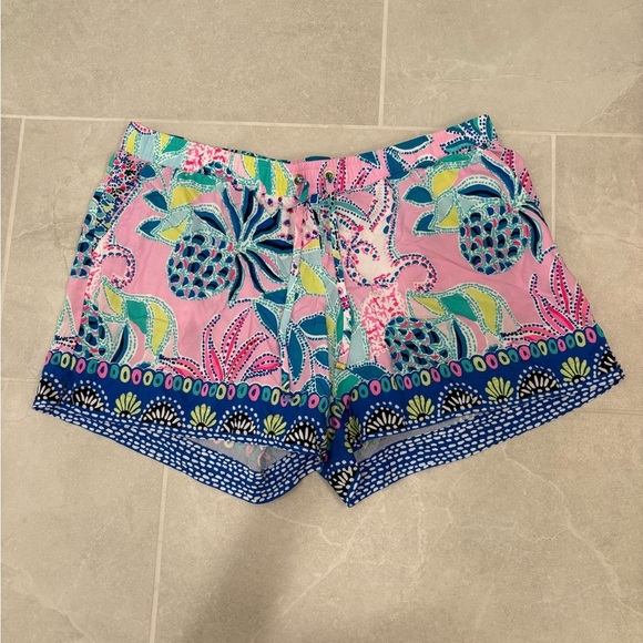 Lilly Pulitzer Katia Shorts in Chica Ticas Lilac Rose Size Large - Picture 2 of 11